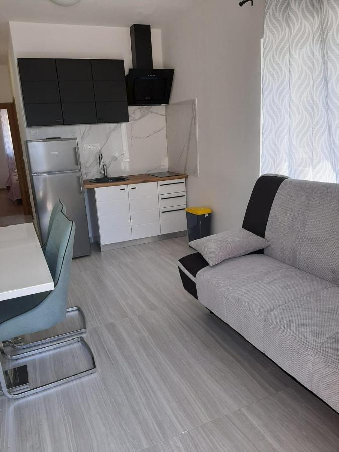 Apartmani Benjamin Bibinje Exterior foto