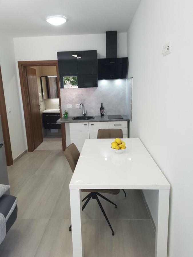 Apartmani Benjamin Bibinje Exterior foto