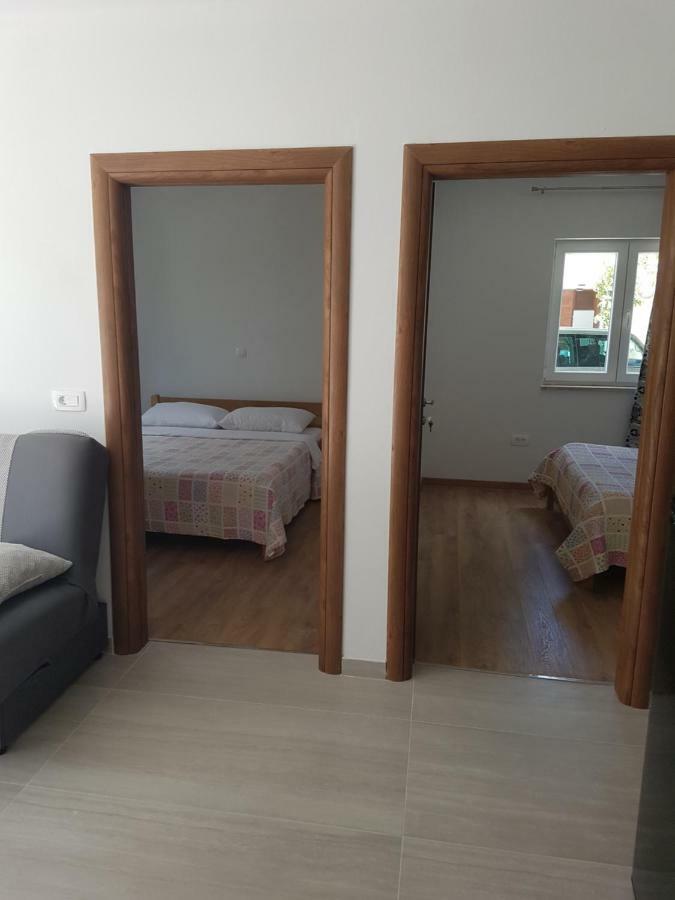 Apartmani Benjamin Bibinje Exterior foto